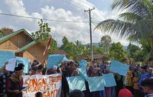 Asa Warga Jambi Menanti Air Bersih di Tengah Kali Tercemar Tambang Ilegal