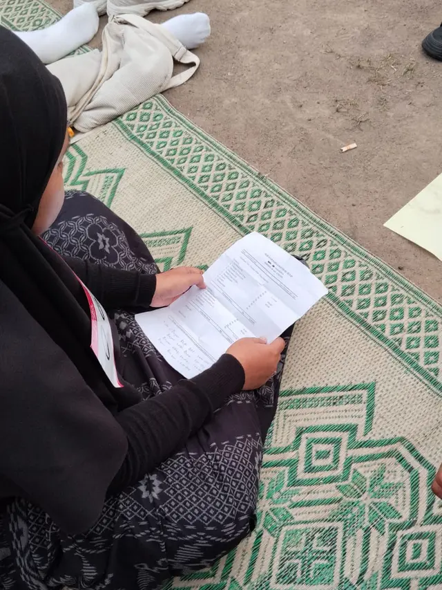 Antusias Warga Ikut Lomba Melamun Sore Hari