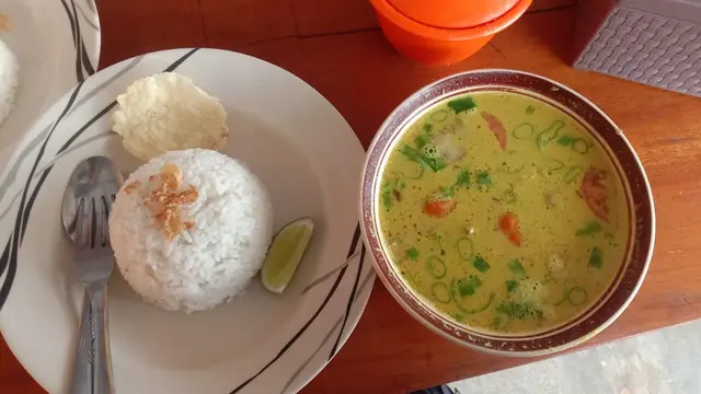 SOP IGA DAN SOTO BETAWI BU TYA