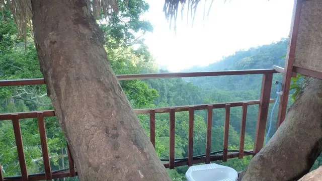 7 Kamar Mandi Dengan Pemandangan Tak Biasa, Berani Coba?