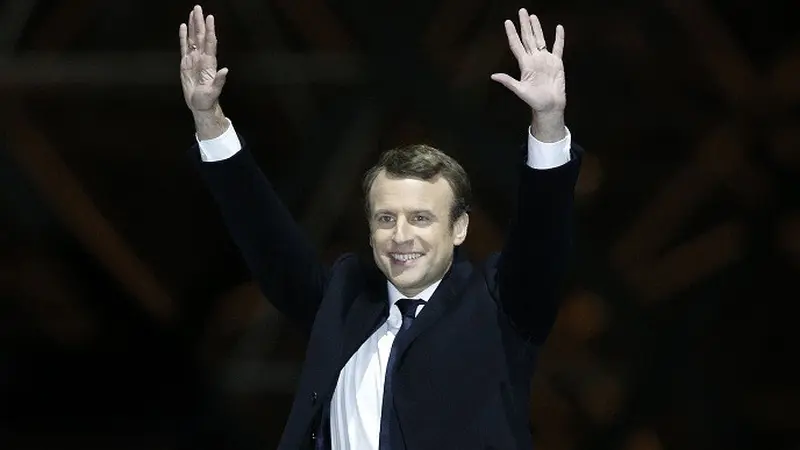 Emmanuel Macron (AP)