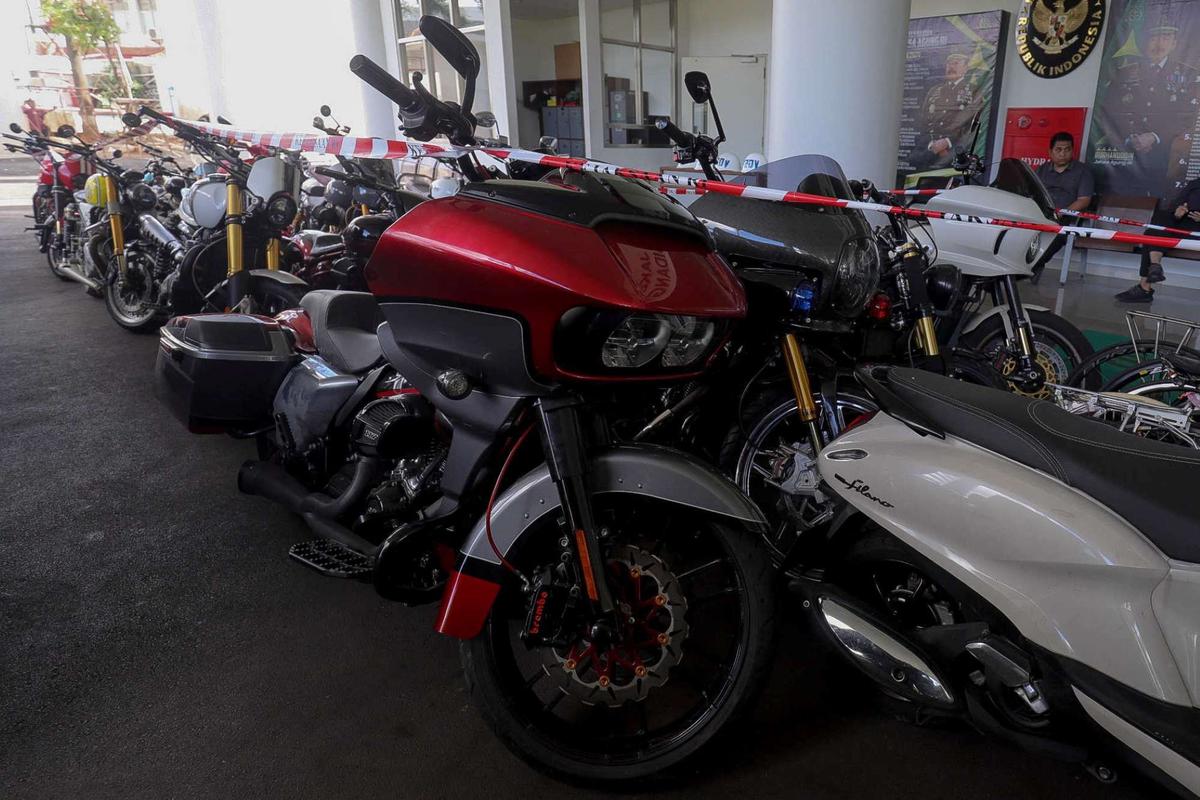 Deretan mobil mewah kasus suap hakim PN Jakarta Pusat disita Kejaksaan Agung