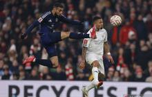 Noussair Mazraoui Nyaman Isi Dua Posisi Kunci di Manchester United, Siap Bersaing