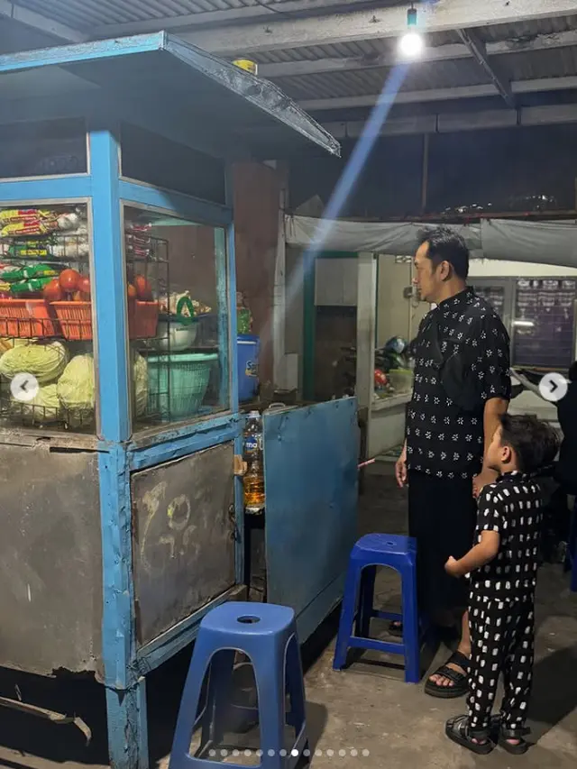 6 Potret Zaskia Adya Mecca dan Hanung Ikut Mubeng Beteng Malam 1 Suro Keraton Yogyakarta