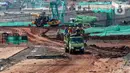 Suasana proyek pembangunan jalan tol Cinere-Jagorawi (Cijago) Seksi III di Kawasan Depok, Jakarta, Jumat (29/7/2022). Proyek strategis Nasional (PSN) Jalan Tol Cijago Seksi III ini merupakan tahapan terakhir yang menghubungkan kawasan Kukusan - Simpang Krukut yang tersambung dengan Jalan Tol Depok - Antasari (Desari) dan Simpang Krukut - cinere yang tersambung dengan Tol Serpong - Cinere dan ditargetkan selesai pada Oktober 2022 mendatang. (Liputan6.com/Johan Tallo)