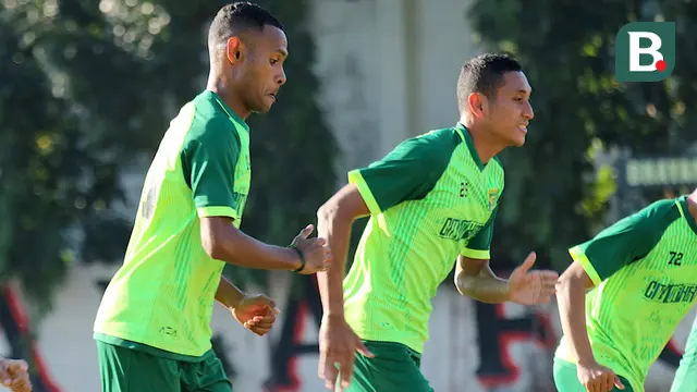 Ruben Sanadi dan Mokhamad Syaifuddin (Persebaya Surabaya)