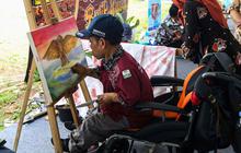 FOTO: Hari Disabilitas Internasional, Penyandang Difabel Pamerkan Kreasi dan Bakat di Taman Ismail Marzuki