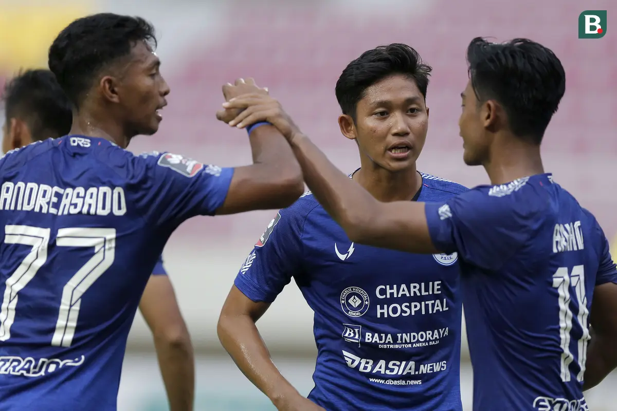 FOTO: PSIS Semarang Puncaki Grup A usai Menang 3-1 atas Persikabo 1973 - Pratama Arhan; Tim PSIS Semarang