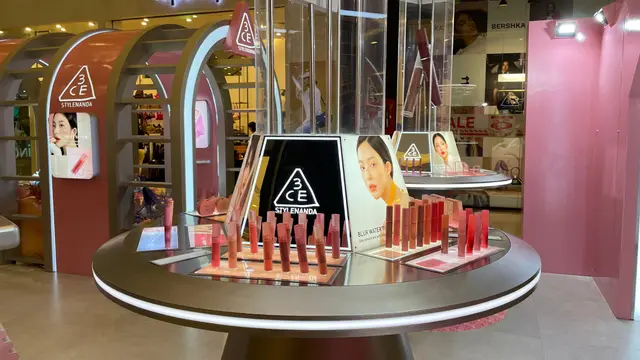 Tren Makeup Korea Terpopuler di 2025: Undereye Blush hingga Blurry Lips, Sudah Coba?