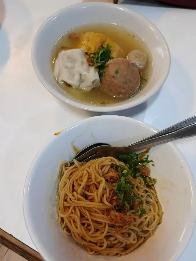 Rekomendasi Tempat Makan Bakso Enak di Garut