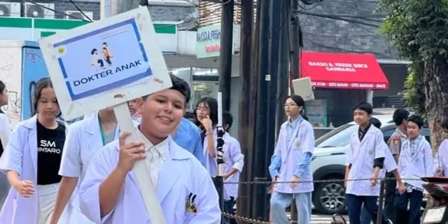Berbagi Cerita Profesi, Orangtua Bantu Anak Kenali Ragam Karier Sejak Bangku Sekolah