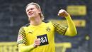 Erling Haaland. Striker Borussia Dortmund berusia 21 tahun ini hingga kini masih diperjuangkan Manchester United untuk direkrut. Jika masih bertahan, ia masih layak bersaing dengan Lewandowski. Total 27 gol dilesakkannya musim lalu di kancah Bundesliga dalam 28 laga. (Foto: AFP/Pool/Ina Fassbender)