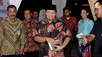 Mantan Presiden PKS Hidayat Nur Wahid mengatakan kepada wartawan menyerahkan sepenuhnya kepada Dewan Syuro PKS perihal siapa yang menjadi Capres dari PKS (Liputan6.com/Helmi Fithriansyah)
