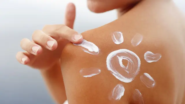 Bahan Kimia Berbahaya di Produk Sunscreen