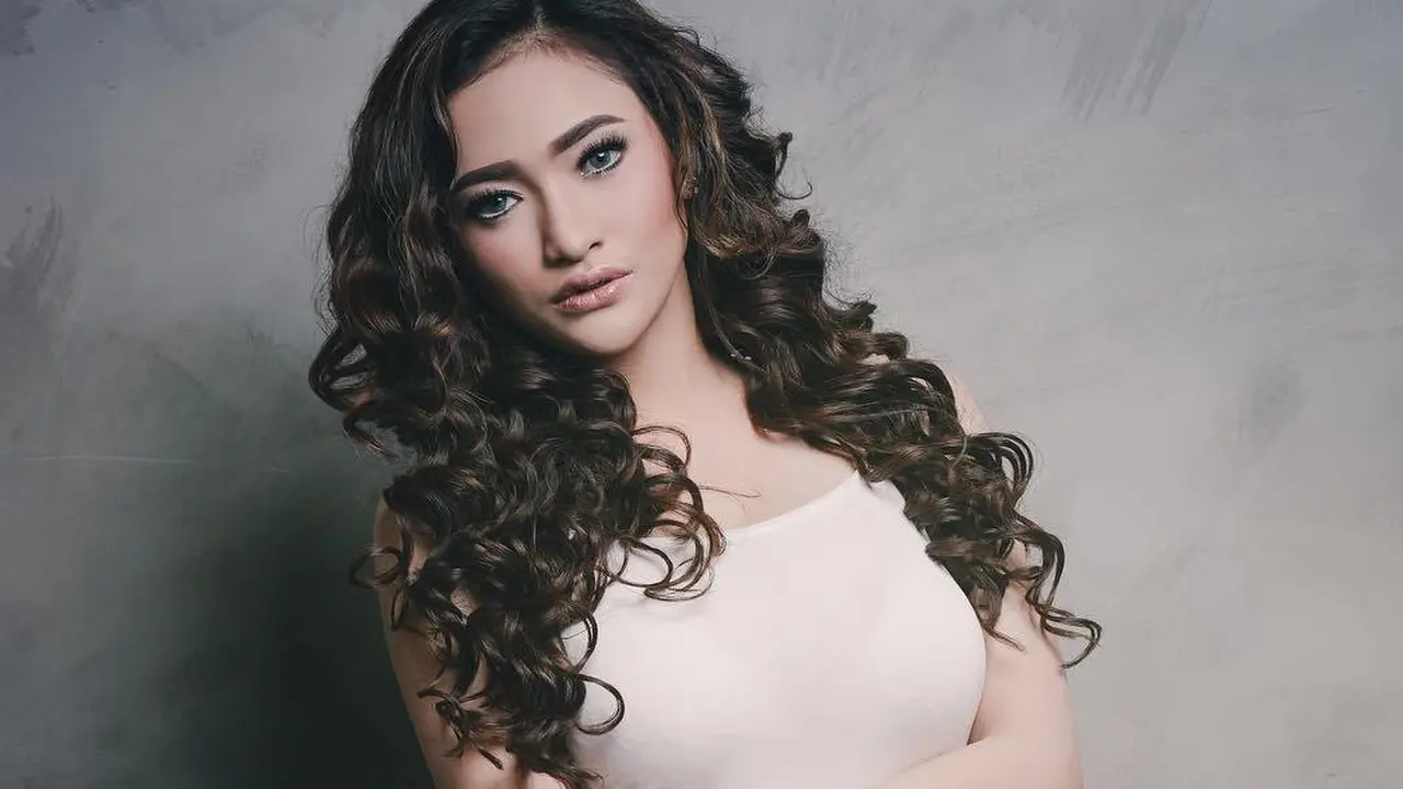 Amel Alvi