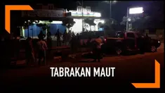 Akibat kelelahan usai melakukan pengamanan pemilu, seorang polisi tak sengaja menabrak tiga mahasiswa hingga tewas.