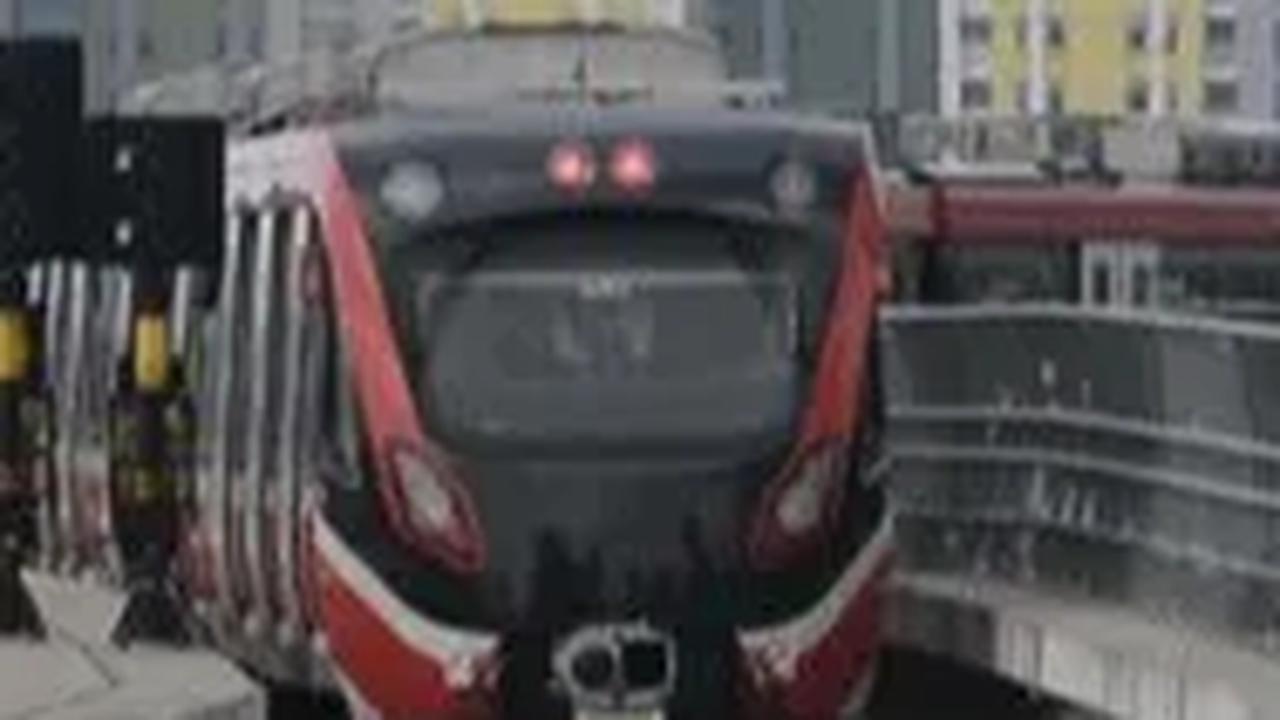Erick Thohir Pastikan LRT Aman: Tak Mungkin Negara Ingin Mencelakakan Rakyatnya