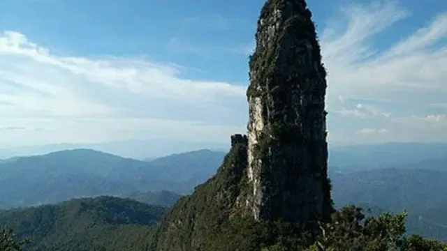 Puruk Sandukui di Kalimantan https://www.instagram.com/p/BecUlbYl6qN/?igsh=d3pnc2V4a3M1ZzQ1