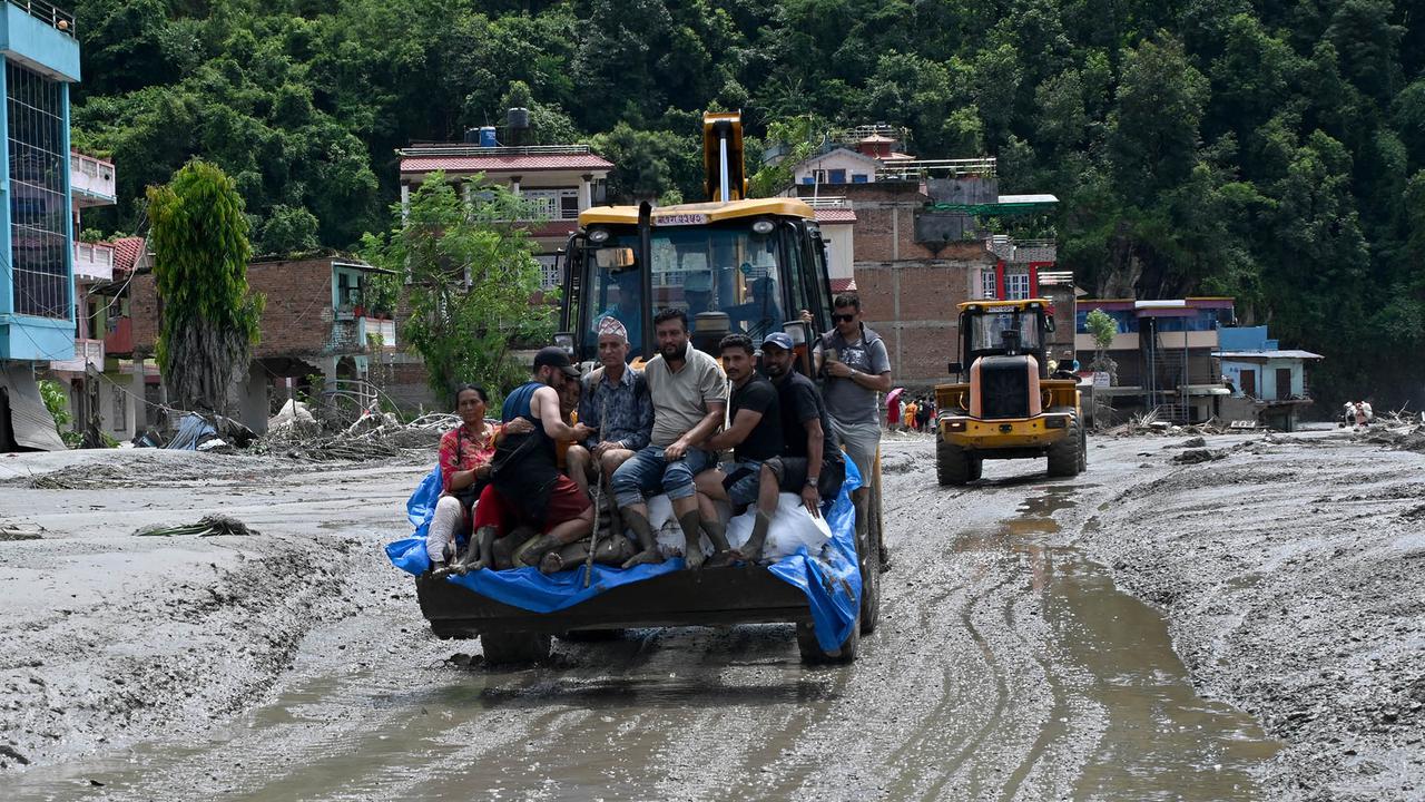 Pencarian 1.500 Orang Hilang Terus Dilakukan di Nepal