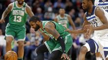 Aksi Kyrie Irving saat Celtics mengalahkan Timberwolves (AP)