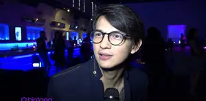 Promo film baru, Marcell Darwin berperan sebagai cowo yang setia dan sering tersakiti.