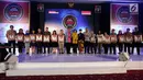 Sejumlah penerima penghargaan berpose dalam acara dalam acara Warta Ekonomi Corporate Secretary Award 2017 di Jakarta, Selasa (5/12). PT Surya Citra Media Tbk (SCMA) memperoleh predikat perusahaan dengan tata kelola yang baik (Liputan6.com/Johan Tallo)