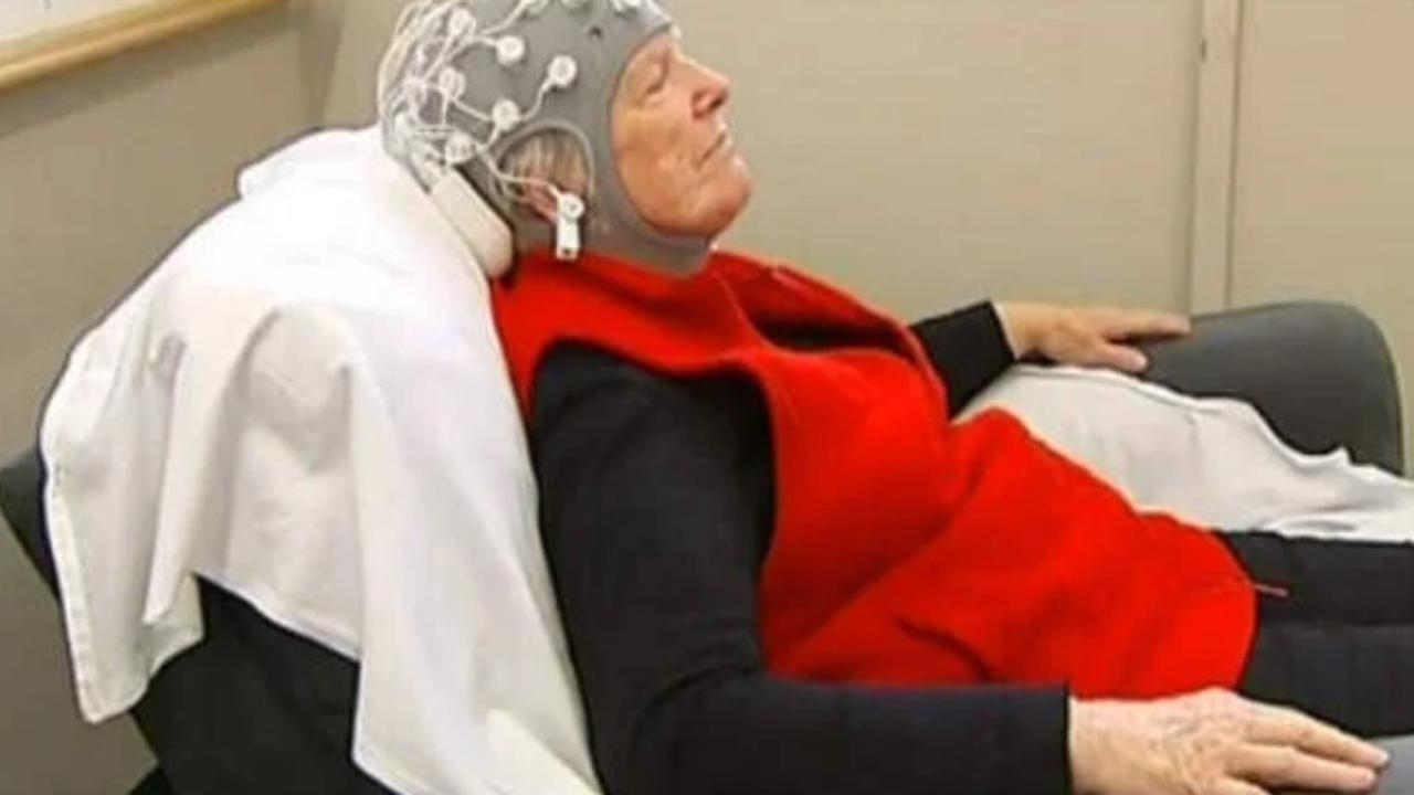 Wanita berusia 80 tahun yang penglihatannya kembali (Source: tangkapan layar dari website odditycentral.com)