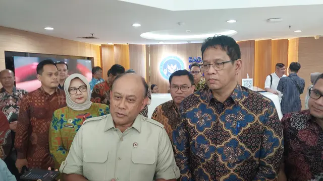 Kepala Badan Gizi Nasional (BGN) Dadan Hindayana dan Menteri Keuangan Purbaya Yudhi Sadewa di Kantor BGN. (Foto: Liputan6.com/Arief RH)