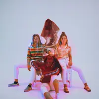 Ilustrasi operasi plastik (Foto: Unsplash/Jimmy Fermin)