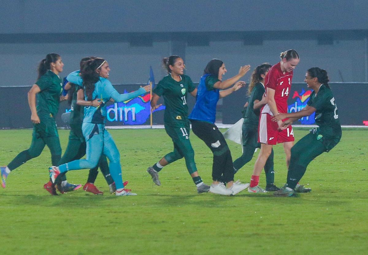 FOTO: Kalah dari Pakistan, Peluang Timnas Putri Indonesia ke Piala Asia 2026 Menipis
