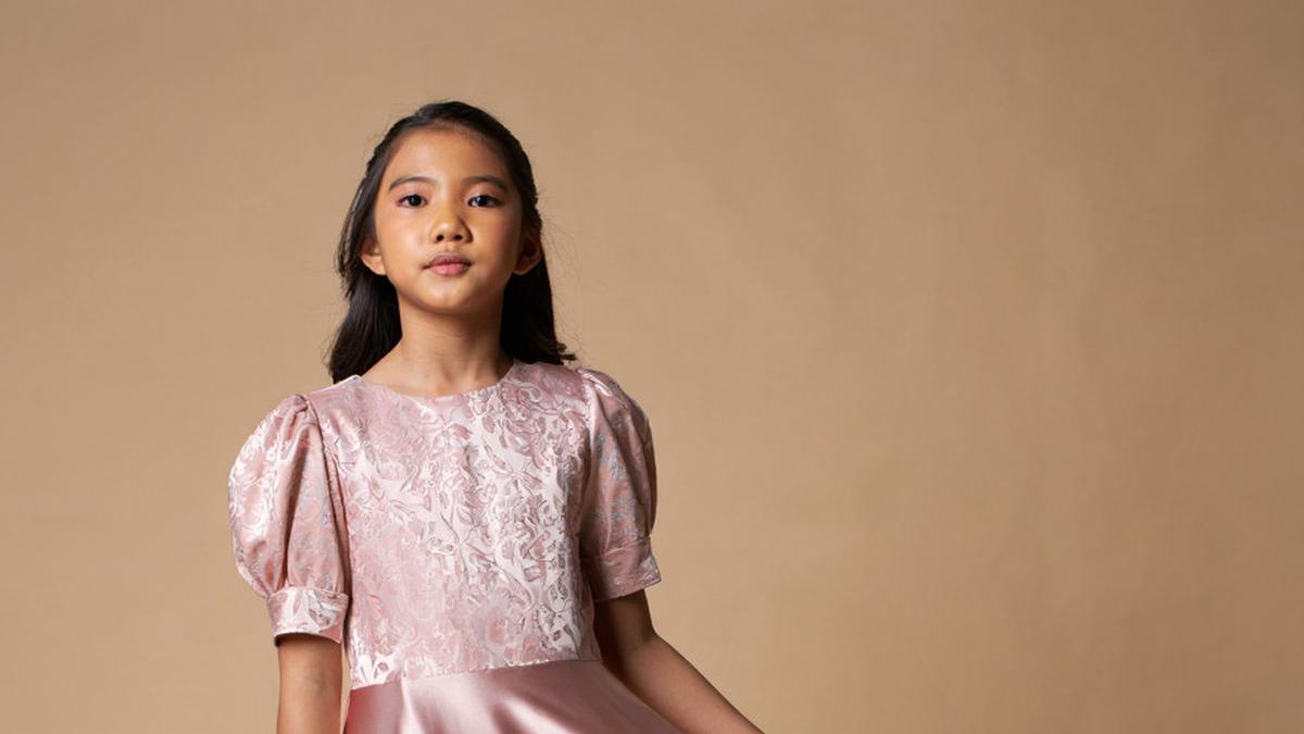 11 Model Baju Anak Brokat Kombinasi Satin Terbaru 2025, Cocok untuk Berbagai Acara