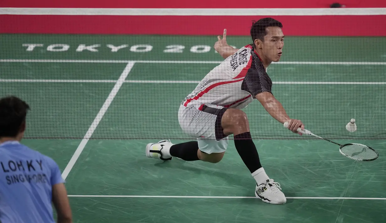Pertandingan berlanjut ke rubber game. Rally-rally panjang mendominasi awal permainan. Sempat tertinggal, Jojo akhirnya balikkan keadaan dan pimpin interval rubber game dengan skor 11-7. (Foto: AP/Dita Alangkara)
