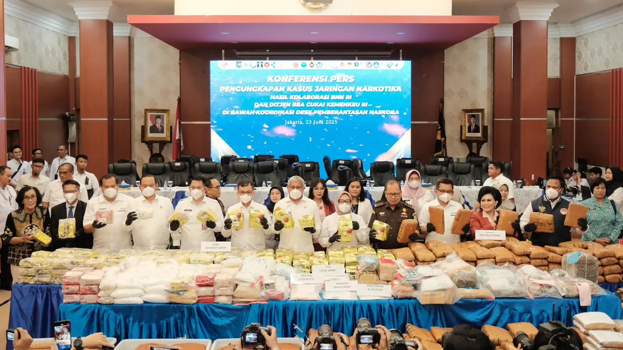 Bea Cukai dan Badan Narkotika Nasional (BNN) menggelar konferensi pers terkait pengungkapan sejumlah kasus narkotika sepanjang April hingga Juni 2025 di Kantor Pusat Bea Cukai, Jakarta. (Istimewa)