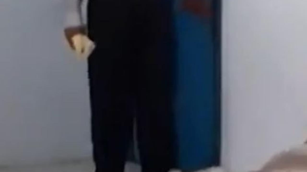 Heboh Video Diduga Panji Gumilang Berduaan di Ruangan Tertutup Bareng Wanita: Belum Bisa Dong?