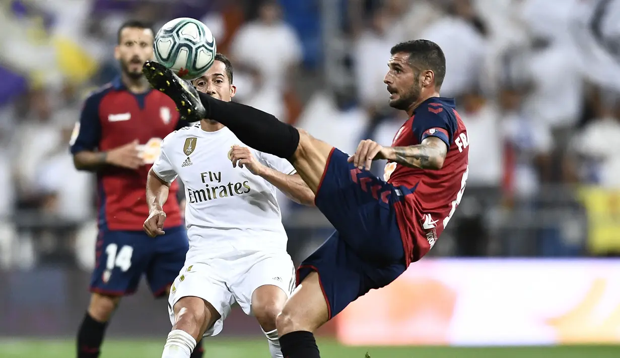 Fran Merida. Gelandang Spanyol berusia 32 tahun yang merupakan alumnus Akademi Barcelona dan Arsenal ini baru saja bergabung dengan klub asal Cina TJ Jinmen Tiger dengan status bebas transfer usai kontraknya habis bersama Espanyol yang telah dibelanya sejak awal musim 2020/2021. Ia diikat oleh TJ Jinmen Tiger dengan durasi kontrak hingga Desember 2023. Bersama Espanyol ia total tampil dalam 52 laga di semua ajang dengan torehan 1 gol dan 1 assist. (AFP/Oscar Del Pozo)