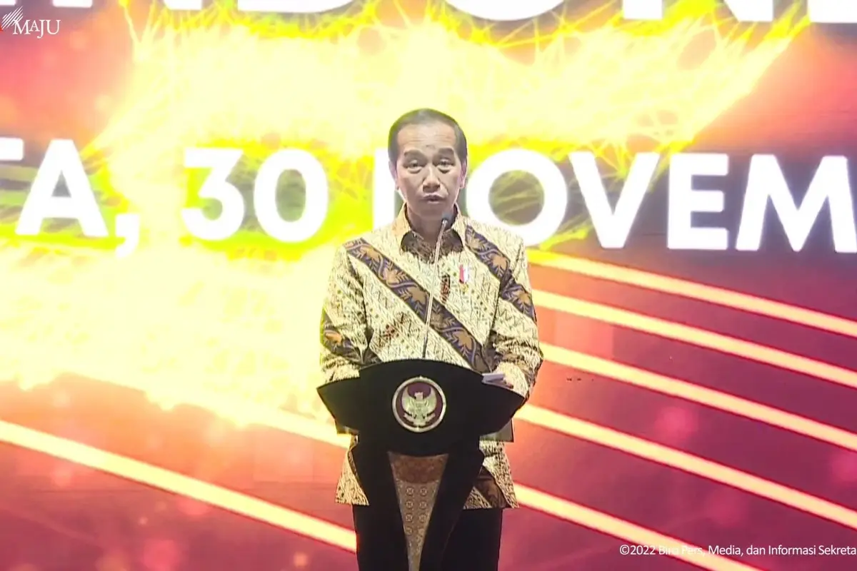 Presiden Jokowi menyebut rambut para pemimpin negara G20 kini tambah putih karena pusing memikirkan kondisi ekonomi dunia.