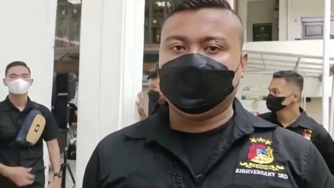Rekan seangkatan Richard Eliezer alias Bharada E  di Brimob Polri hadir memberikan dukungan moril di Pengadilan Negeri Jakarta Selatan, Rabu (25/1/2023).