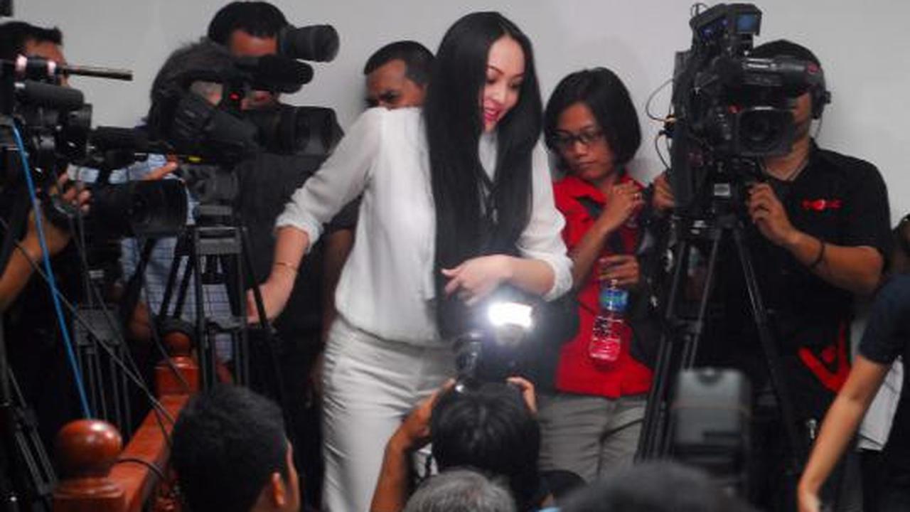 Angelina Sondakh divonis penjara 4,5 tahun 