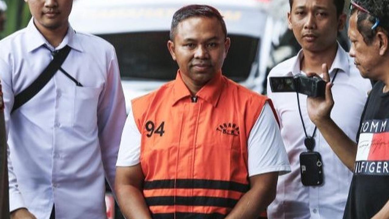 KPK Duga Gubernur Riau Abdul Wahid Sempat Curiga hingga Sembunyi di Kafe Saat OTT