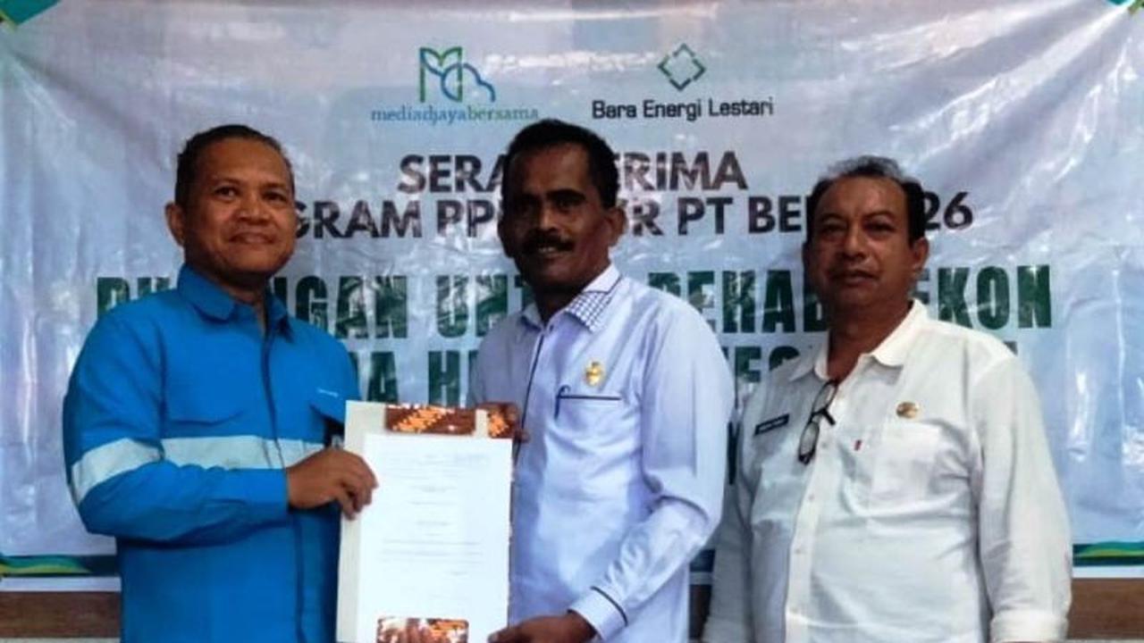 Pemkab Nagan Raya Terima Dana Pemulihan Bencana Rp300 Juta dari PT BEL