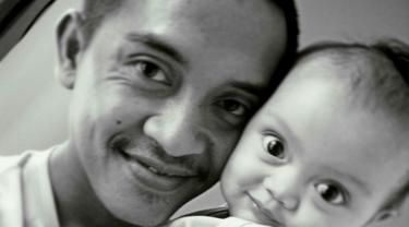 Baby and Daddy: Papa Dadan Kuswaraharja