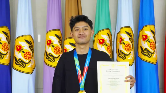 Atlet Difabel Iqbal Fauzi Ramadhan Buktikan Prestasi Olahraga dan Akademik Bisa Berjalan Beriringan