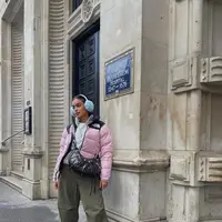 Kata siapa celana gombrong musuh tubuh petite? Model baggy jadi salah satu favorit Eva. [@evacelia]