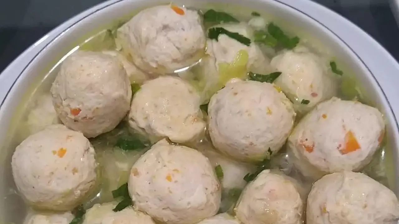 Bakso Ayam Isi Wortel