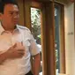 Ahok menemui  pekerja harian lepas (PHL) dari Sudin Pertamanan dan Pemakaman (Ahmad Romadoni/Liputan6.com)