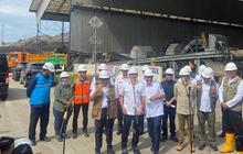 Momen Pramono Anung dan Zulhas Sambangi 'Gunung' Sampah Bantargebang, Soroti Sampah Jakarta 8 Ribu Ton