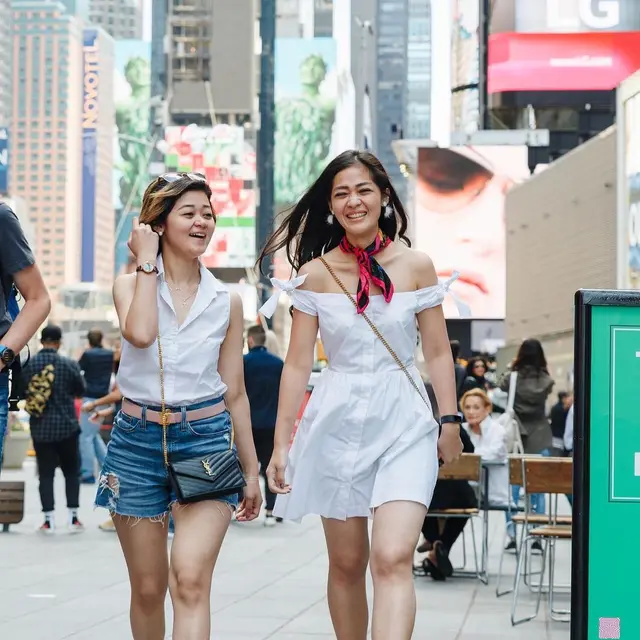 Potret Gracia Indri dan Gisela Cindy Saat Liburan, Saling Melepas Rindu