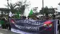 Polri dan TNI juga menghadiri deklarasi menolak LGBT.