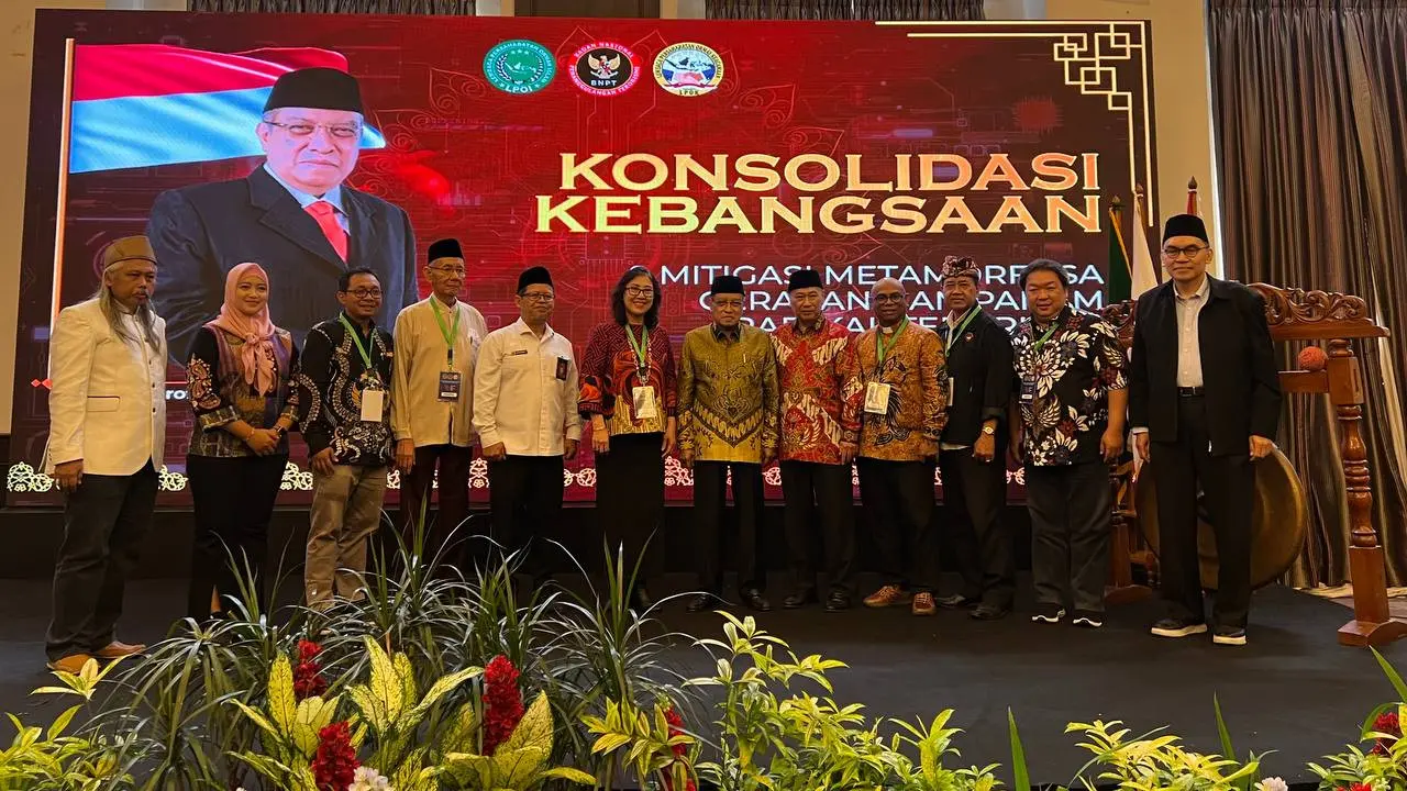 LPOI (Lembaga Persahabatan Ormas Islam) dan LPOK (Lembaga persahabatan Ormas Keagamaan) menggandeng Badan Nasional Penanggulangan Terorisme (BNPT) untuk mengkaji dan mendalami soal metamorfosa gerakan dan paham radikal terorisme dan beberapa upaya mitigas