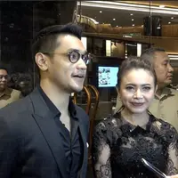 Afgan dan Rossa mengaku sudah janjian untuk pakai busana warna hitam di resepsi pernikahan Hamish-Raisa.